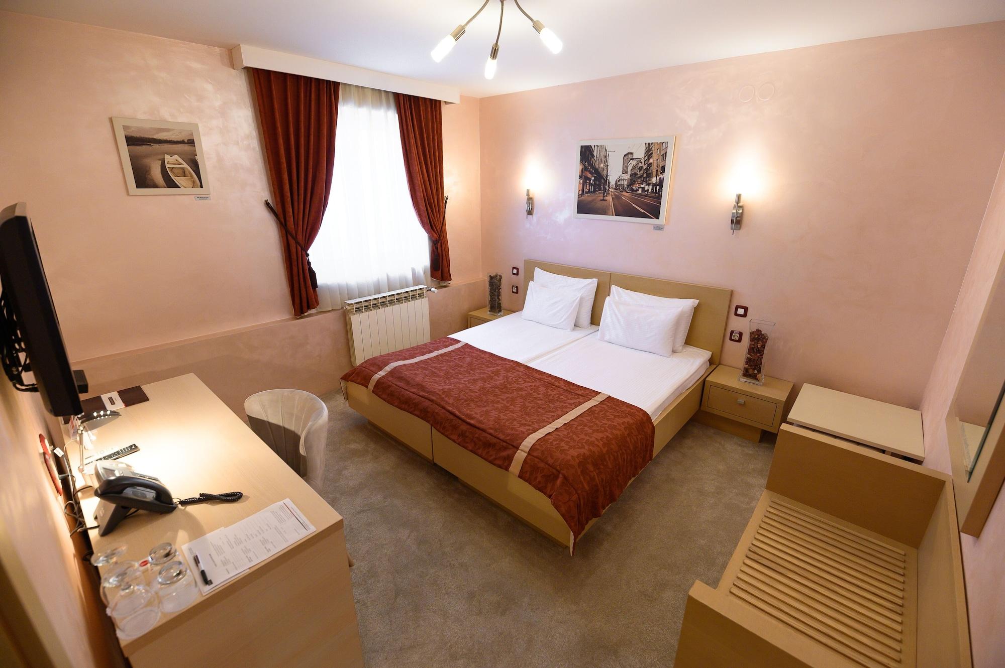 Euro Garni Hotel Belgrado Exterior foto